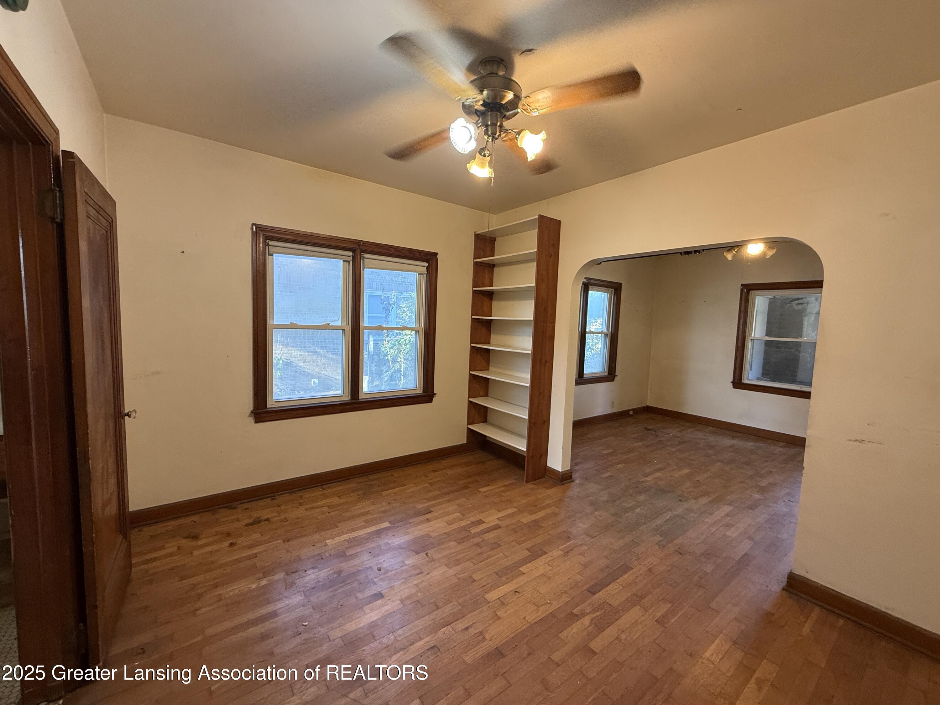 1016 Lake Lansing Road Lansing, MI 48906 - Photo 8 of 29 IMG_3112