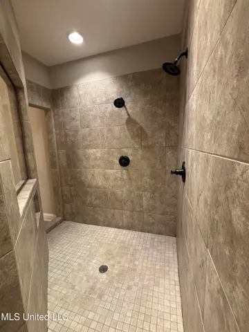 $2,495 | 3153 Fossil Hill Drive, Hernando, MS 38632