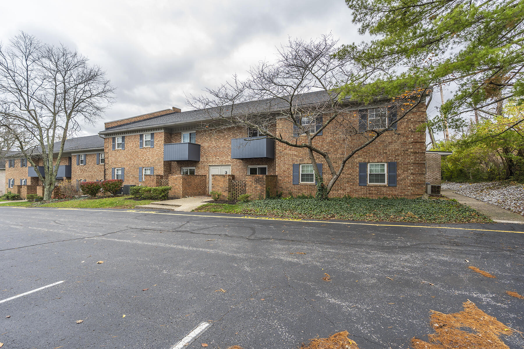 1028 C Armstrong Mill Road Lexington, KY 40517 - Photo 4 of 32 1028armstrongmill04