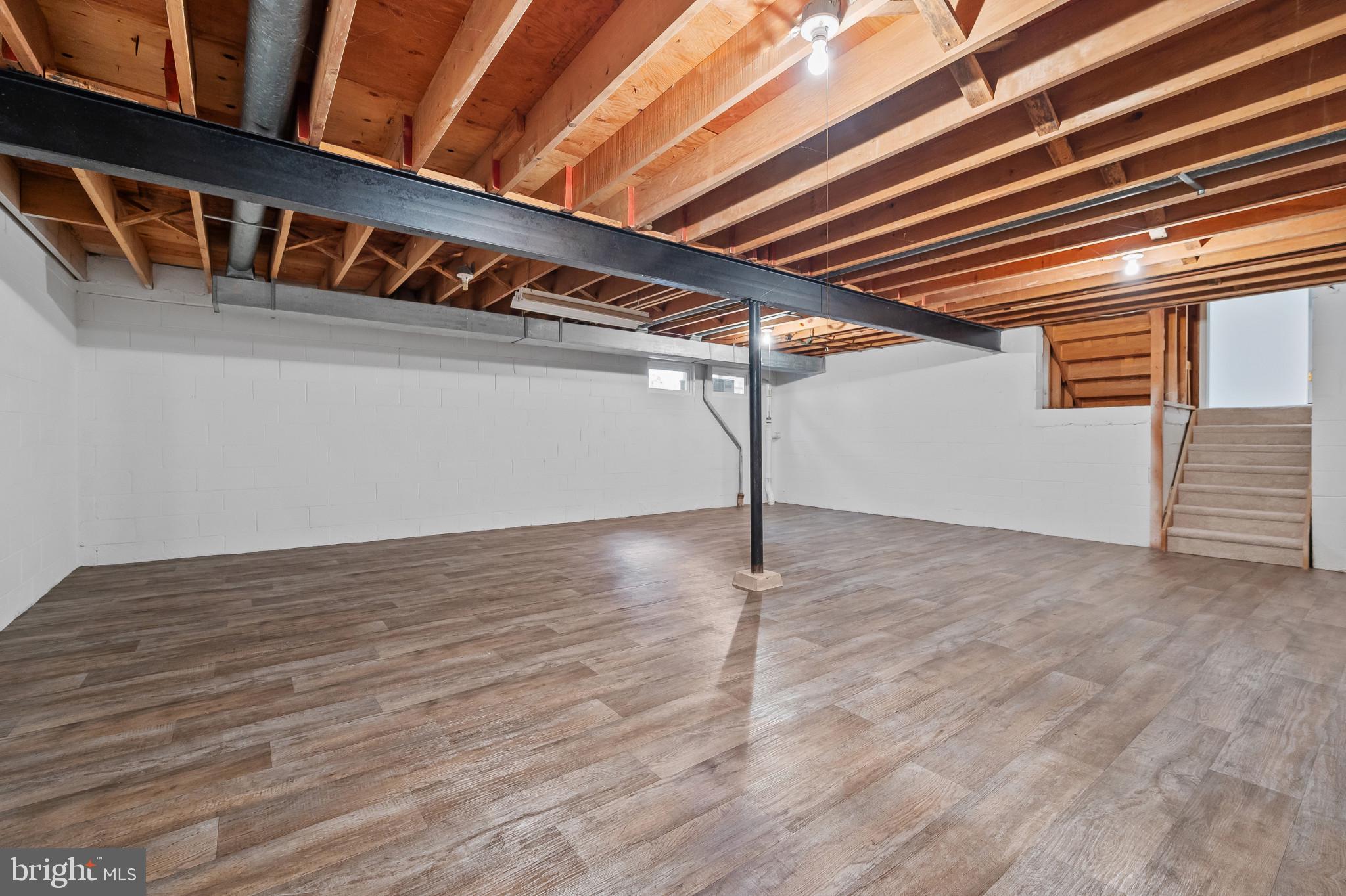 19420 Olney Mill Road Olney, MD 20832 - Photo 30 of 44 a view of an empty room