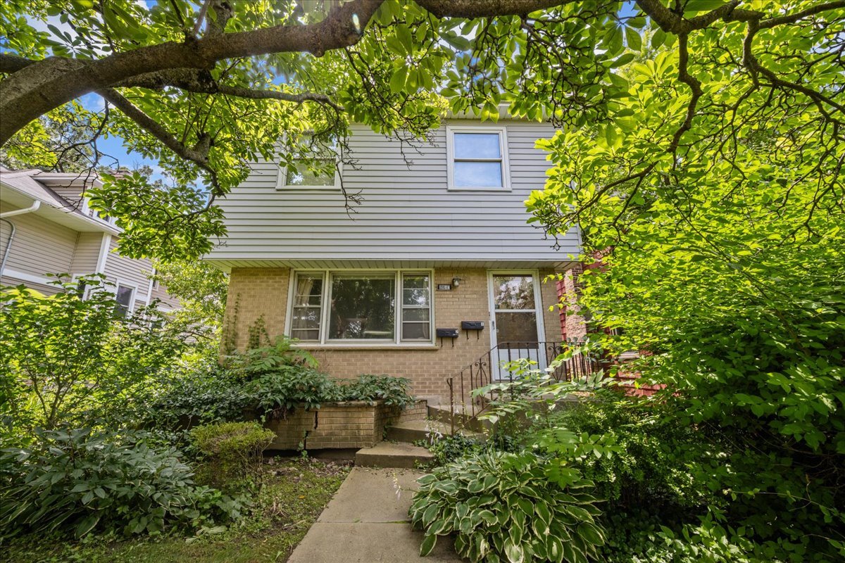 2490 Green Bay Road Highland Park, IL 60035 - Photo 1 of 29