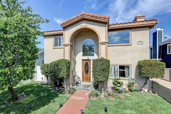 $1,799,000 | 2313 Nelson Avenue, Unit A, Redondo Beach, CA 90278