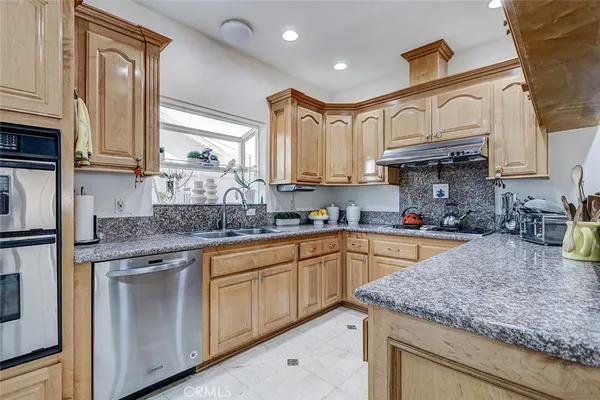 $1,799,000 | 2313 Nelson Avenue, Unit A, Redondo Beach, CA 90278