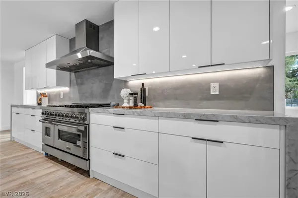 $10,000 | 3630 Tobias Lane, Las Vegas, NV 89120