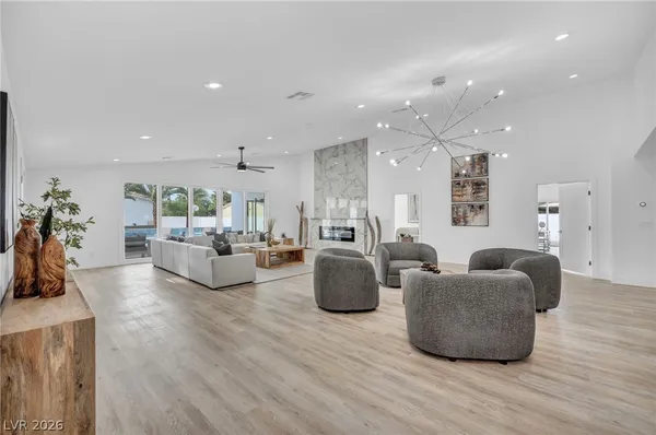 $10,000 | 3630 Tobias Lane, Las Vegas, NV 89120