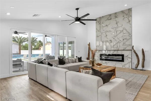 $10,000 | 3630 Tobias Lane, Las Vegas, NV 89120