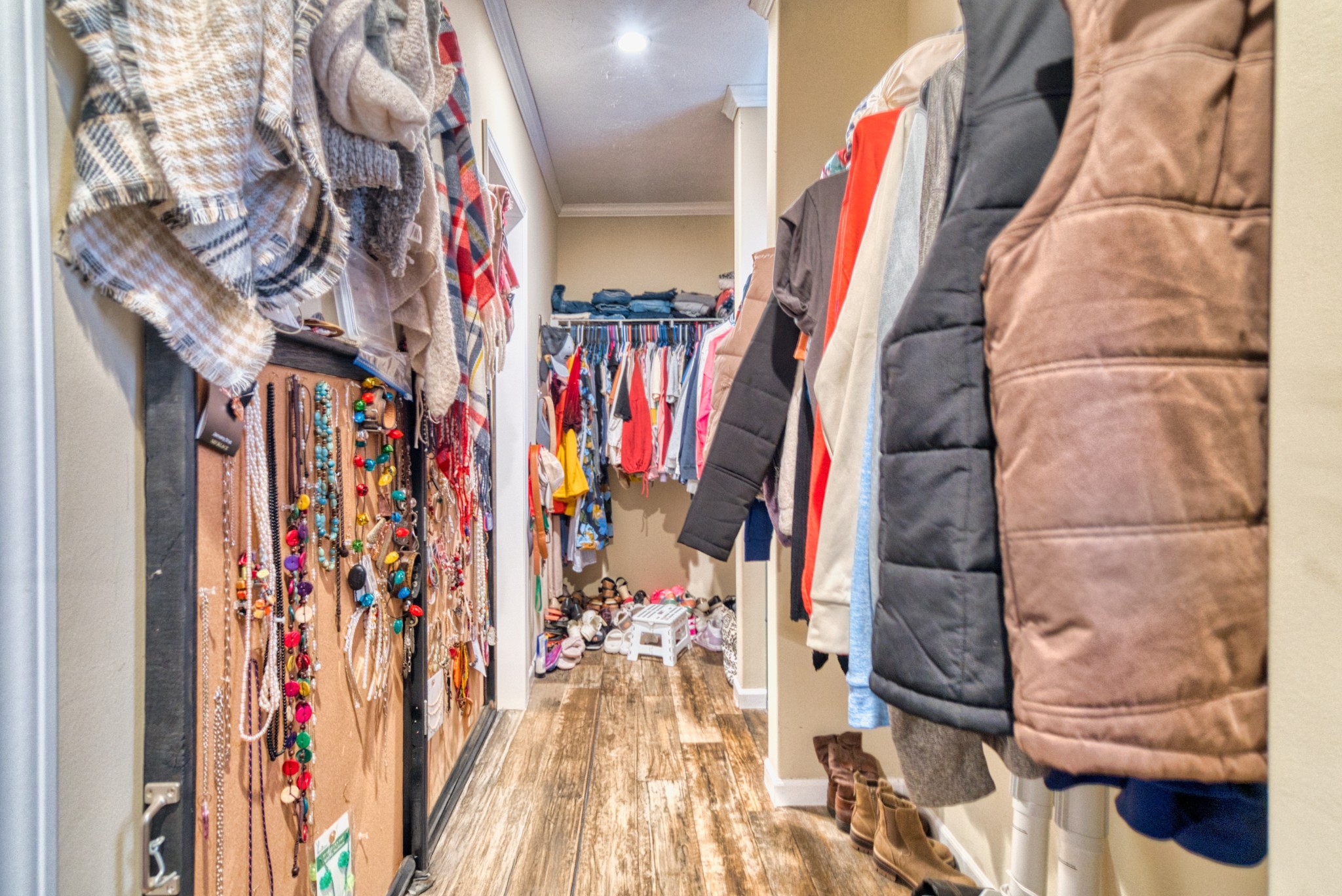 721 Spa Road Lewisburg, KY 42256 - Photo 42 of 56 a view of walk in closet with clothes and shoes