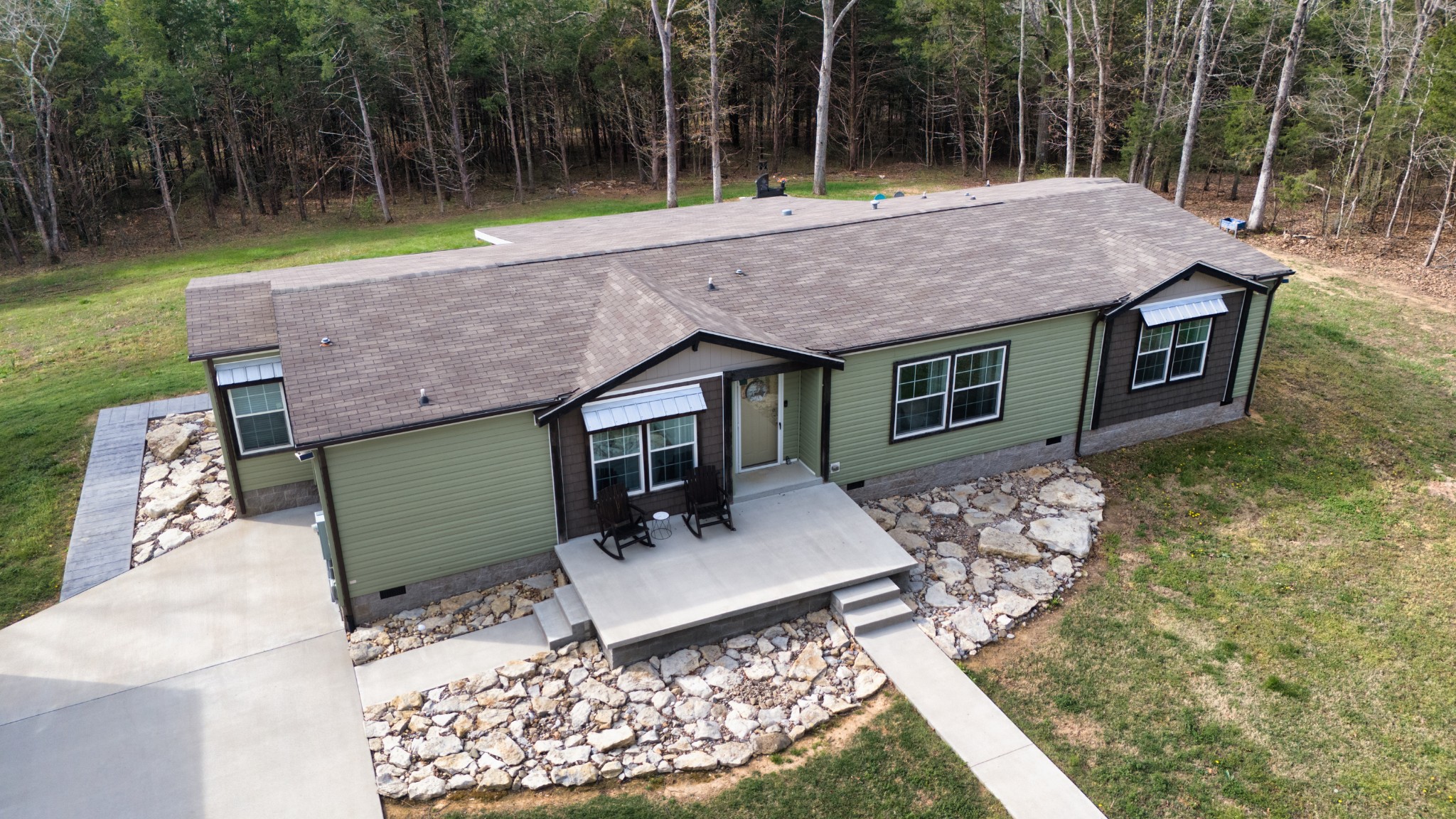 721 Spa Road Lewisburg, KY 42256 - Photo 10 of 56 a backyard of a house with table and chairs