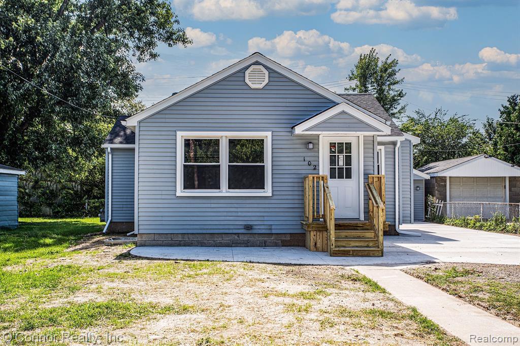 102 Rural Street Port Huron, MI 48060 - Photo 1 of 12