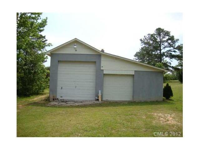 3962 Biggers Road Clover, SC 29710 - Photo 12 of 16
