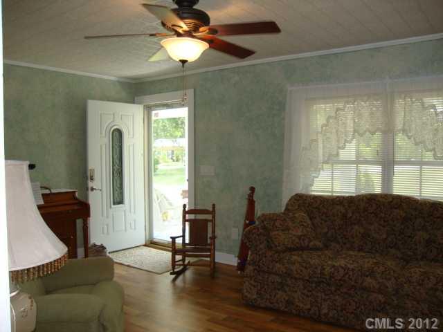 3962 Biggers Road Clover, SC 29710 - Photo 3 of 16