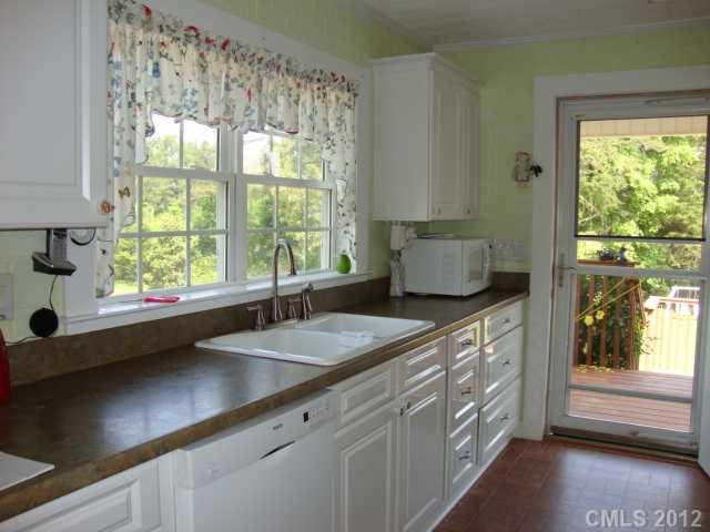 3962 Biggers Road Clover, SC 29710 - Photo 5 of 16