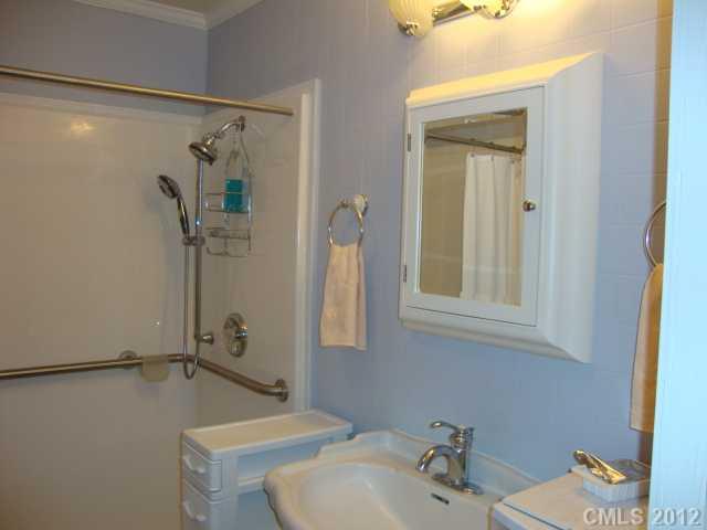 3962 Biggers Road Clover, SC 29710 - Photo 10 of 16