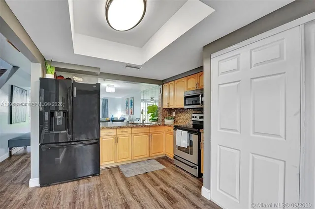 $375,000 | 8925 Springtree Lakes Drive, Sunrise, FL 33351