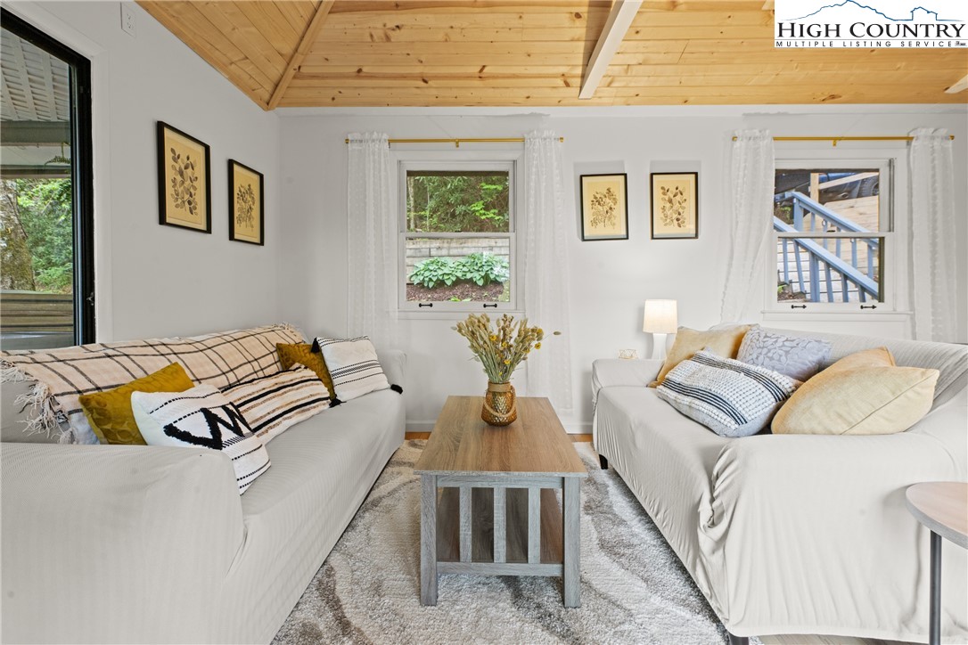 252 Hemlock Road Banner Elk, NC 28604 - Photo 14 of 50 Gallery Image 14