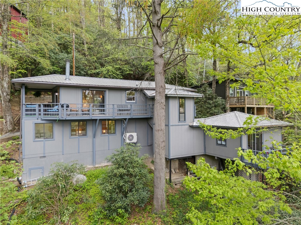 252 Hemlock Road Banner Elk, NC 28604 - Photo 2 of 50 Gallery Image 2
