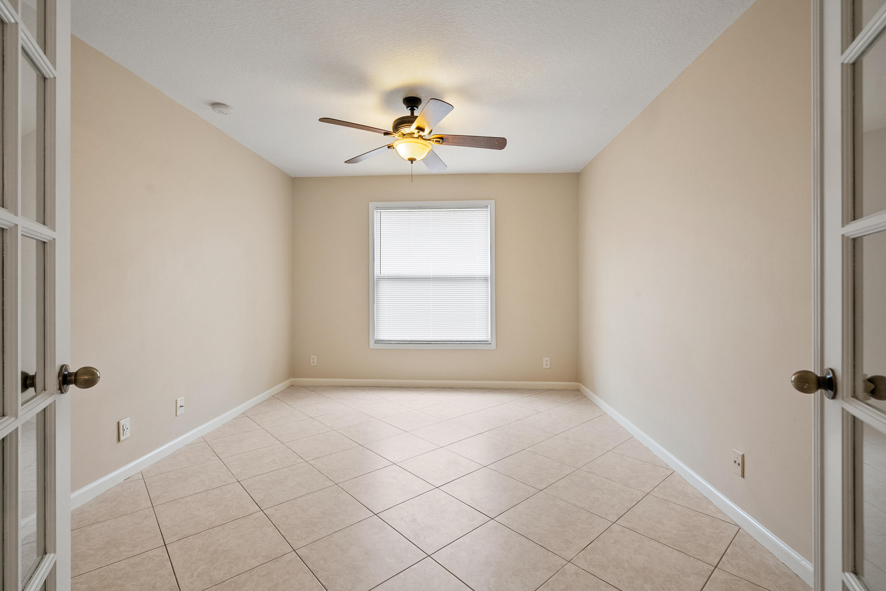 2686 Southwest Regency Road Stuart, FL 34997 - Photo 13 of 40 DSC03299