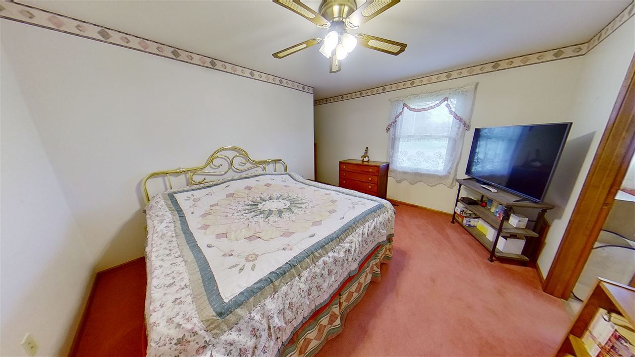 7183 North Gilmore Road Farwell, MI 48622 - Photo 22 of 36 1881694-21.JPG