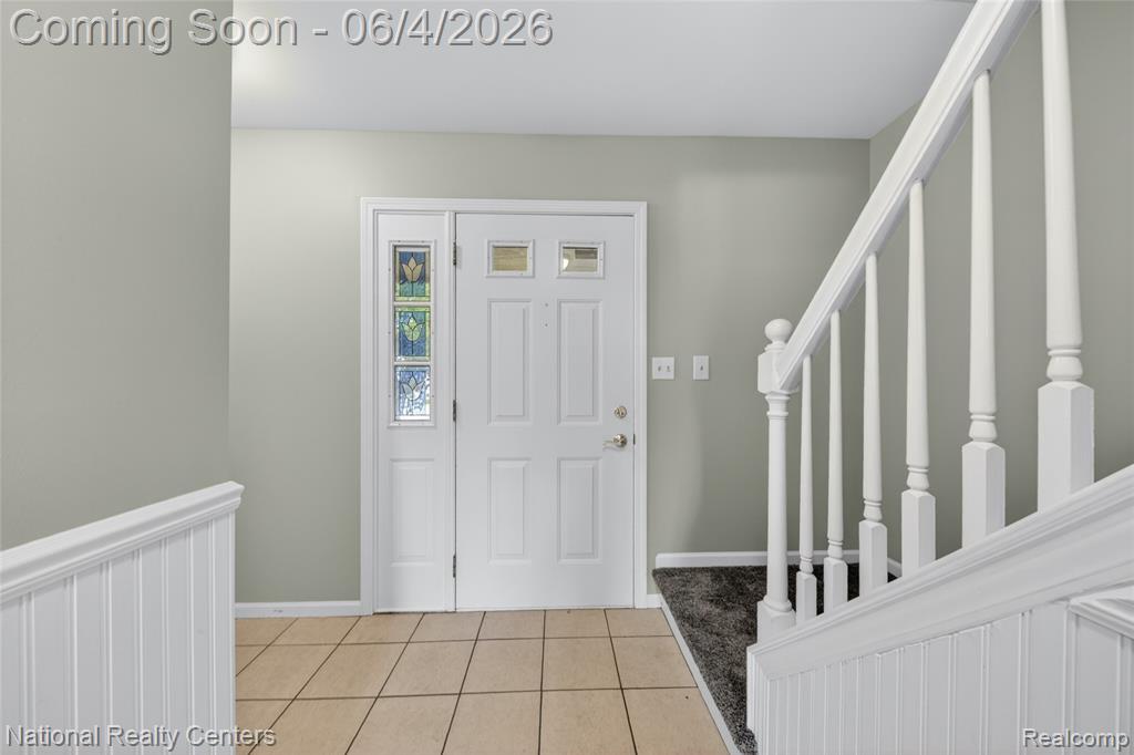41531 Simcoe Drive Canton, MI 48188 - Photo 4 of 45
