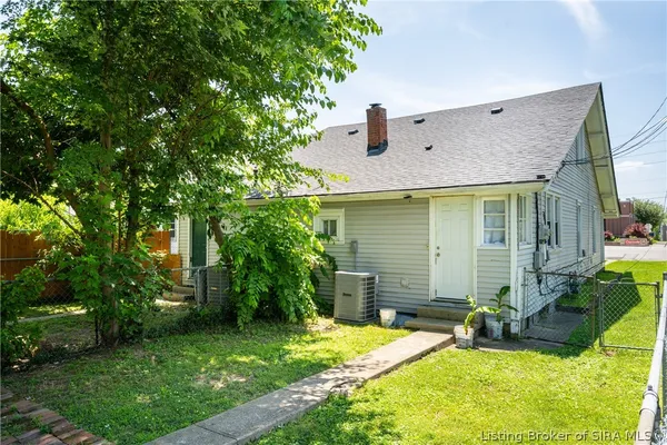 $275,000 | 101-103 East Stansifer Avenue, Clarksville, IN 47129