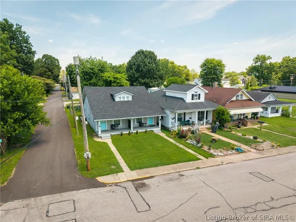 $275,000 | 101-103 East Stansifer Avenue, Clarksville, IN 47129