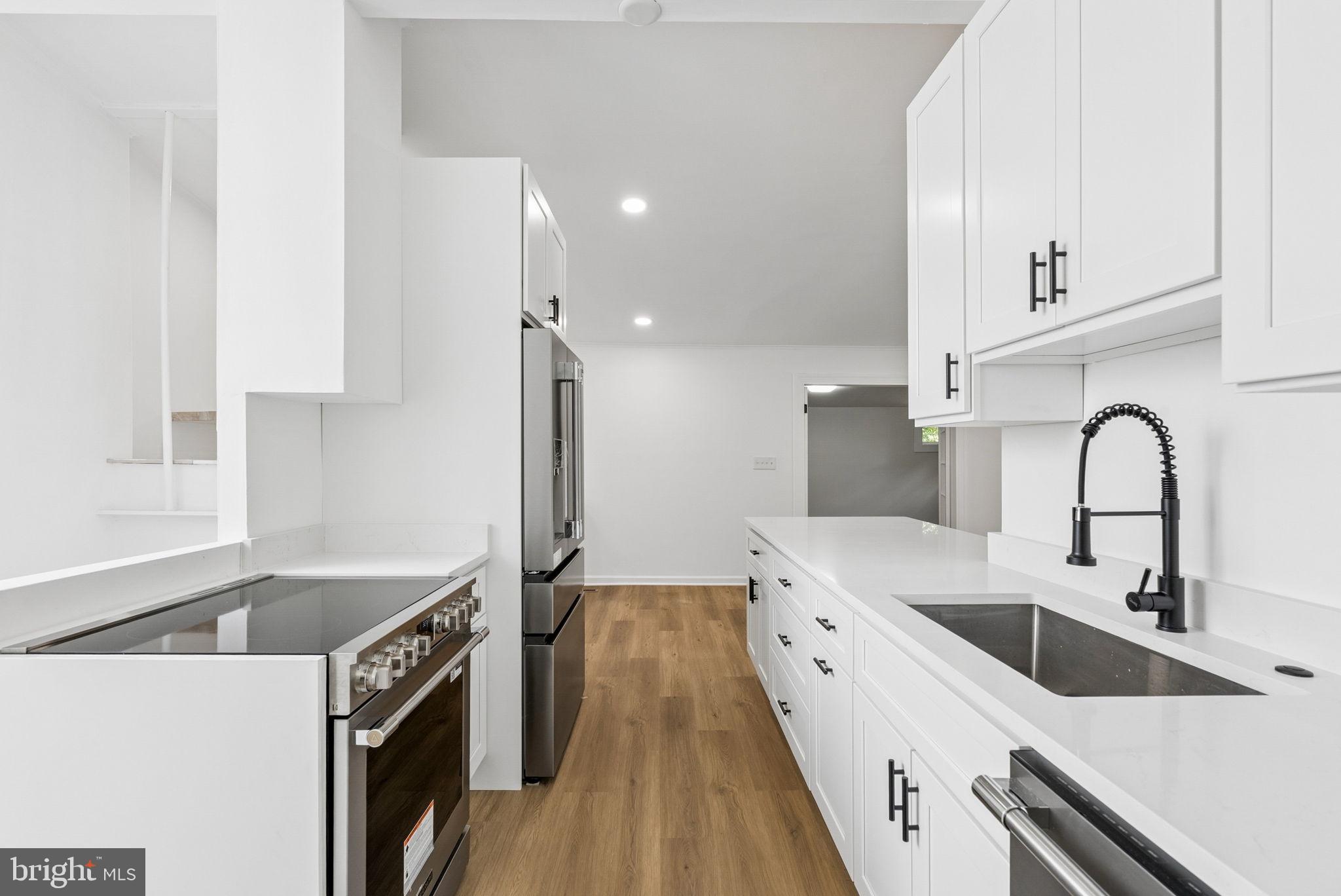 4748 Old Court Road Baltimore, MD 21208 - Photo 7 of 37