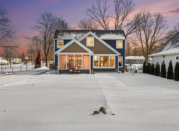 $499,900 | 201 Wildwood Beach Road, Quincy, MI 49082