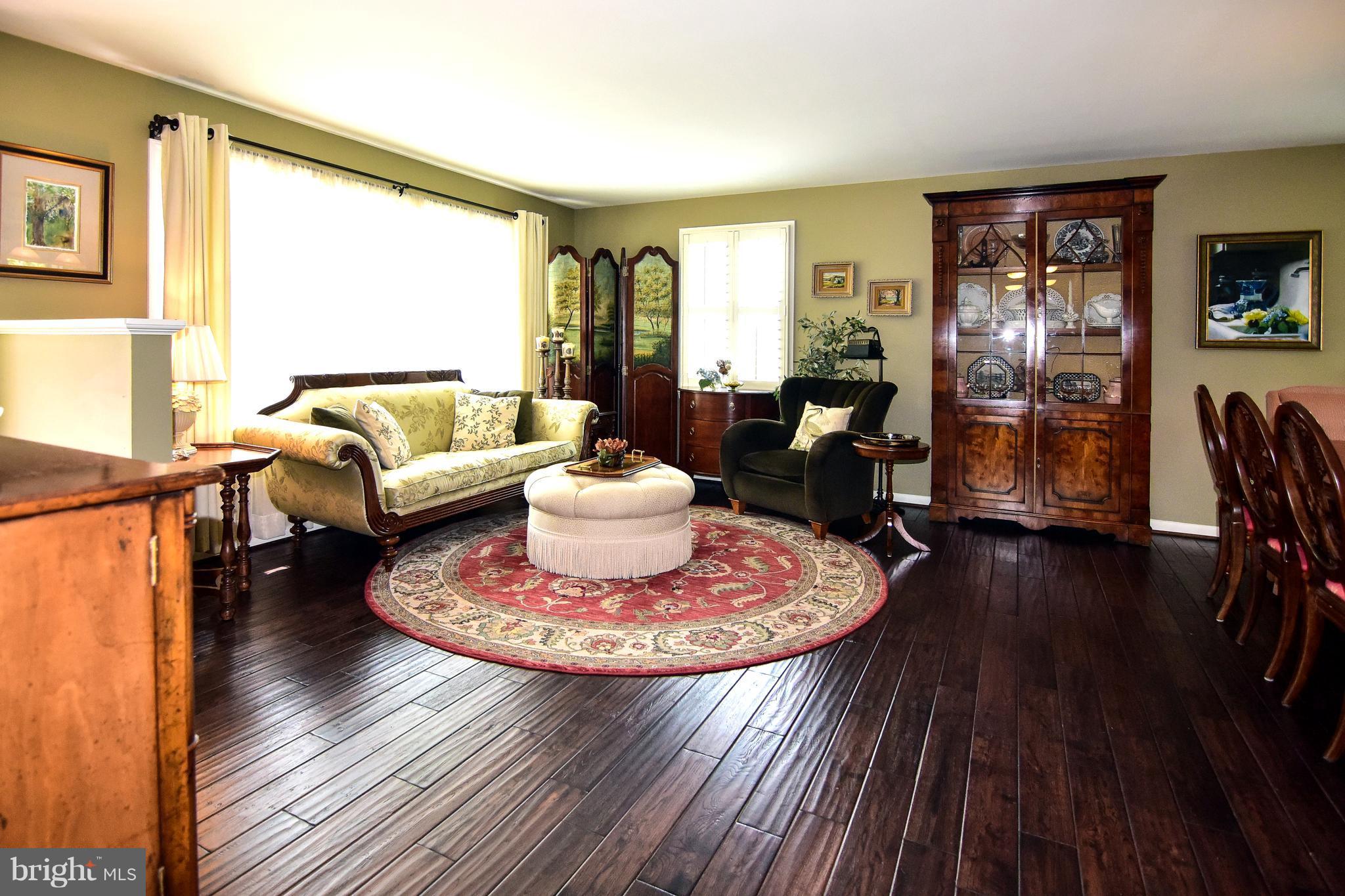 24432 Half Pone Point Road Hollywood, MD 20636 - Photo 4 of 28 Living Room