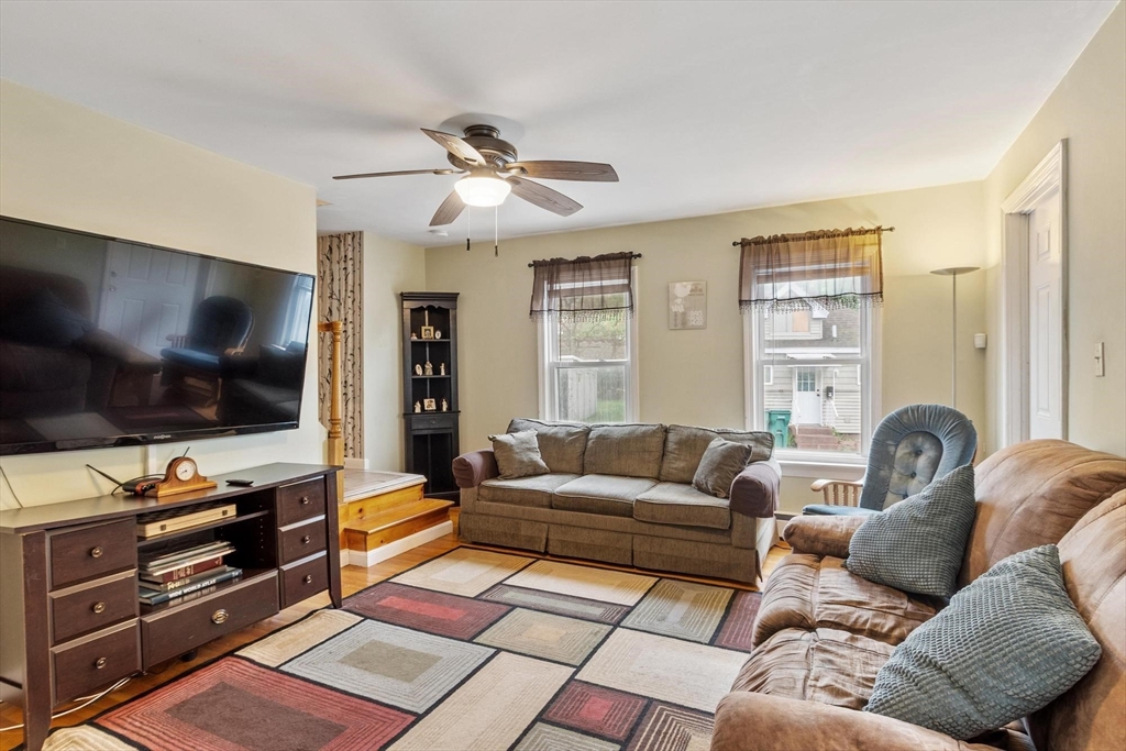 77 Mack Road Fitchburg, MA 01420 - Photo 15 of 34