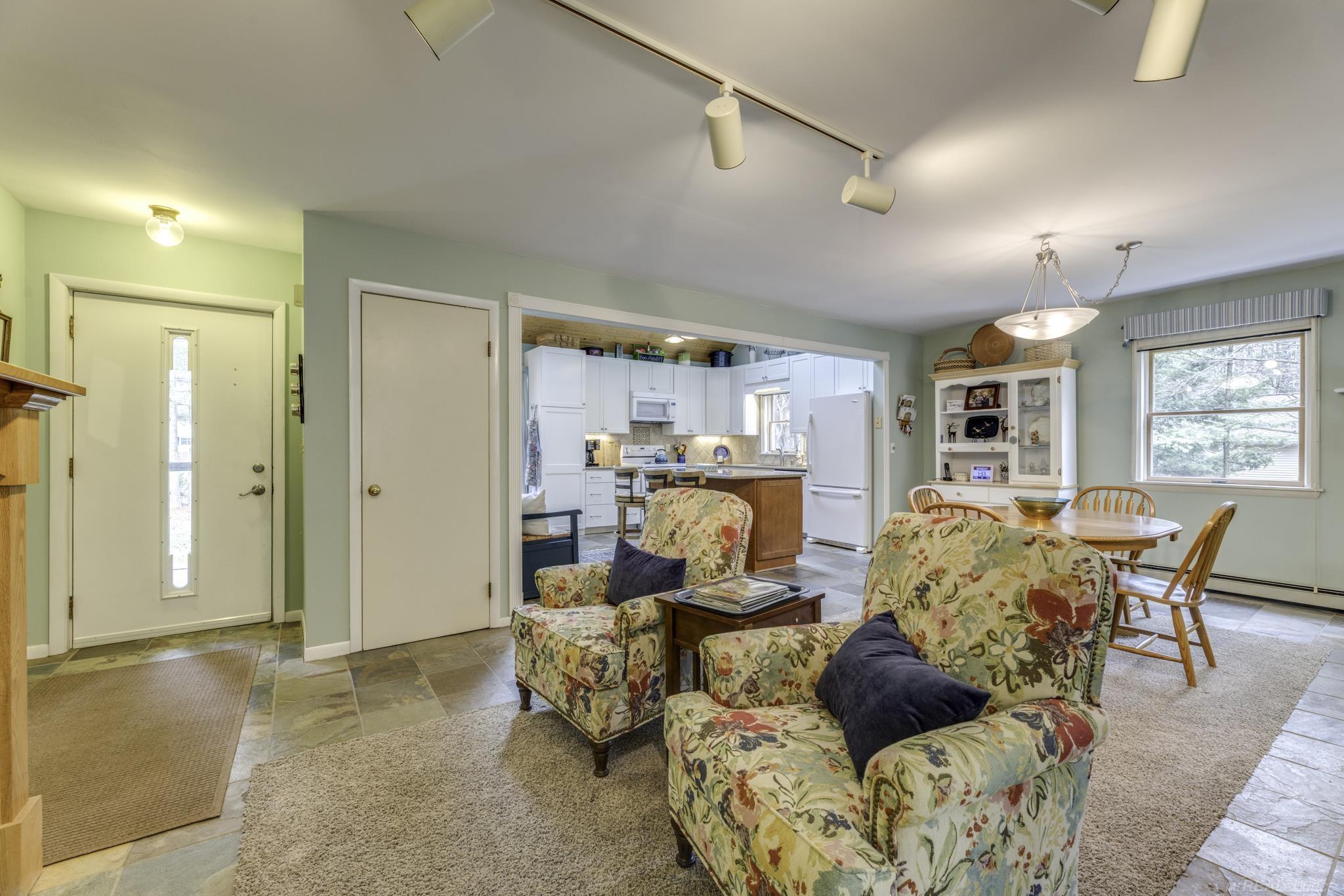 7142 Aitken Road Lexington, MI 48450 - Photo 8 of 59