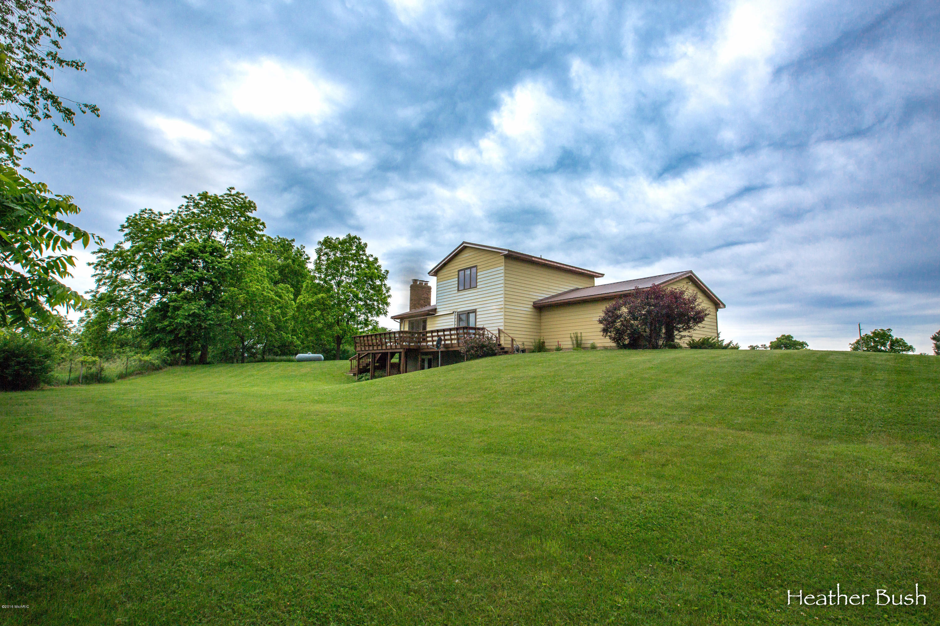 10200 Towner Road Portland, MI 48875 - Photo 23 of 35 10200 Towner Rd-Portland-Bush--17