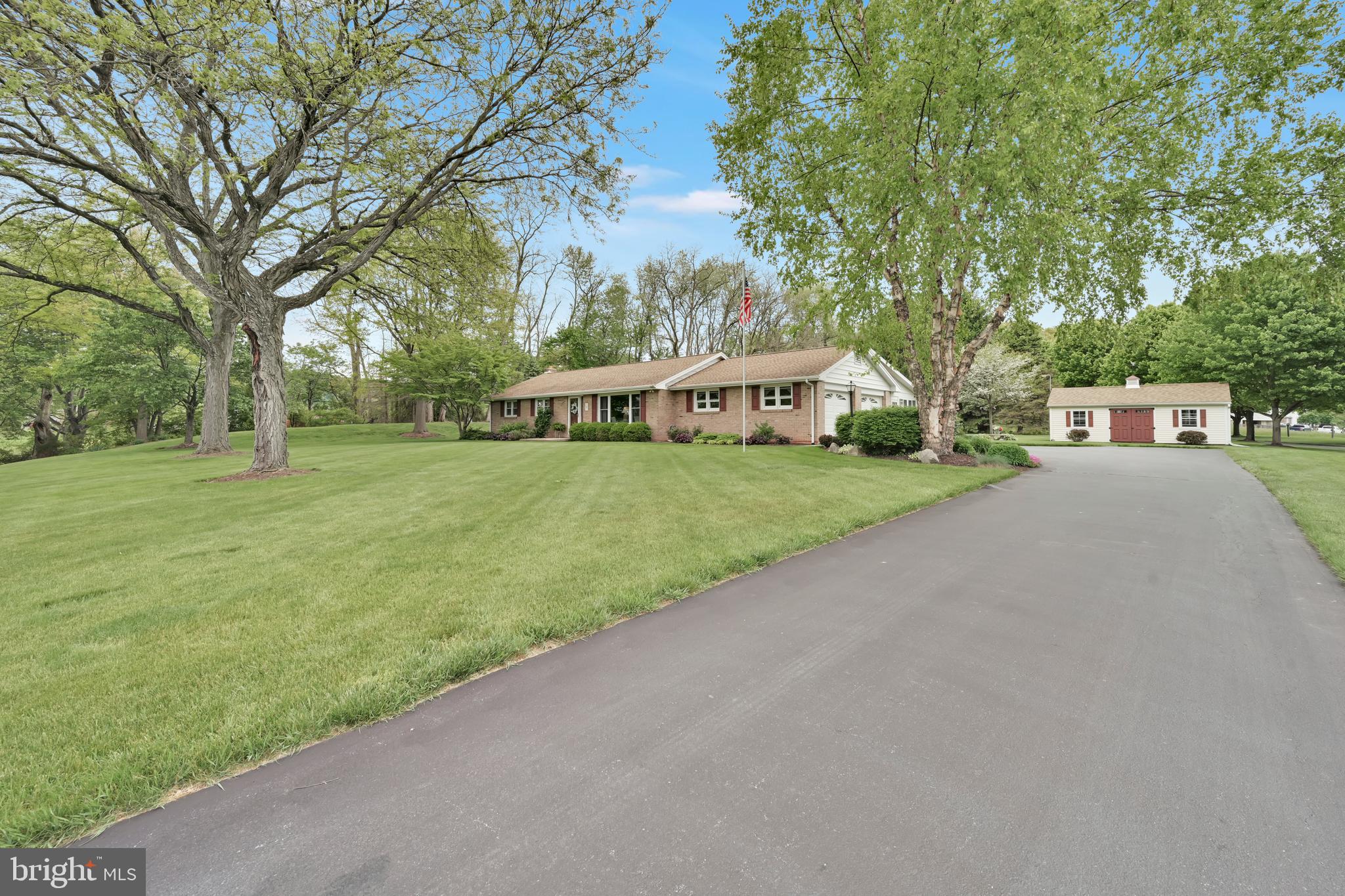 450 Galen Hall Road Reinholds, PA 17569 - Photo 2 of 39
