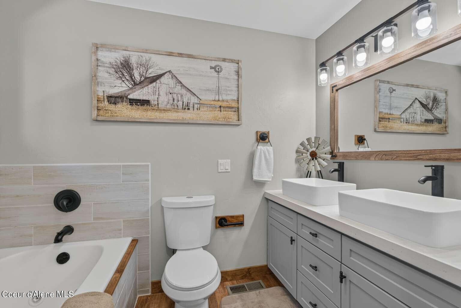 1162 Hickey Road Sandpoint, ID 83864 - Photo 22 of 49 Russell.22