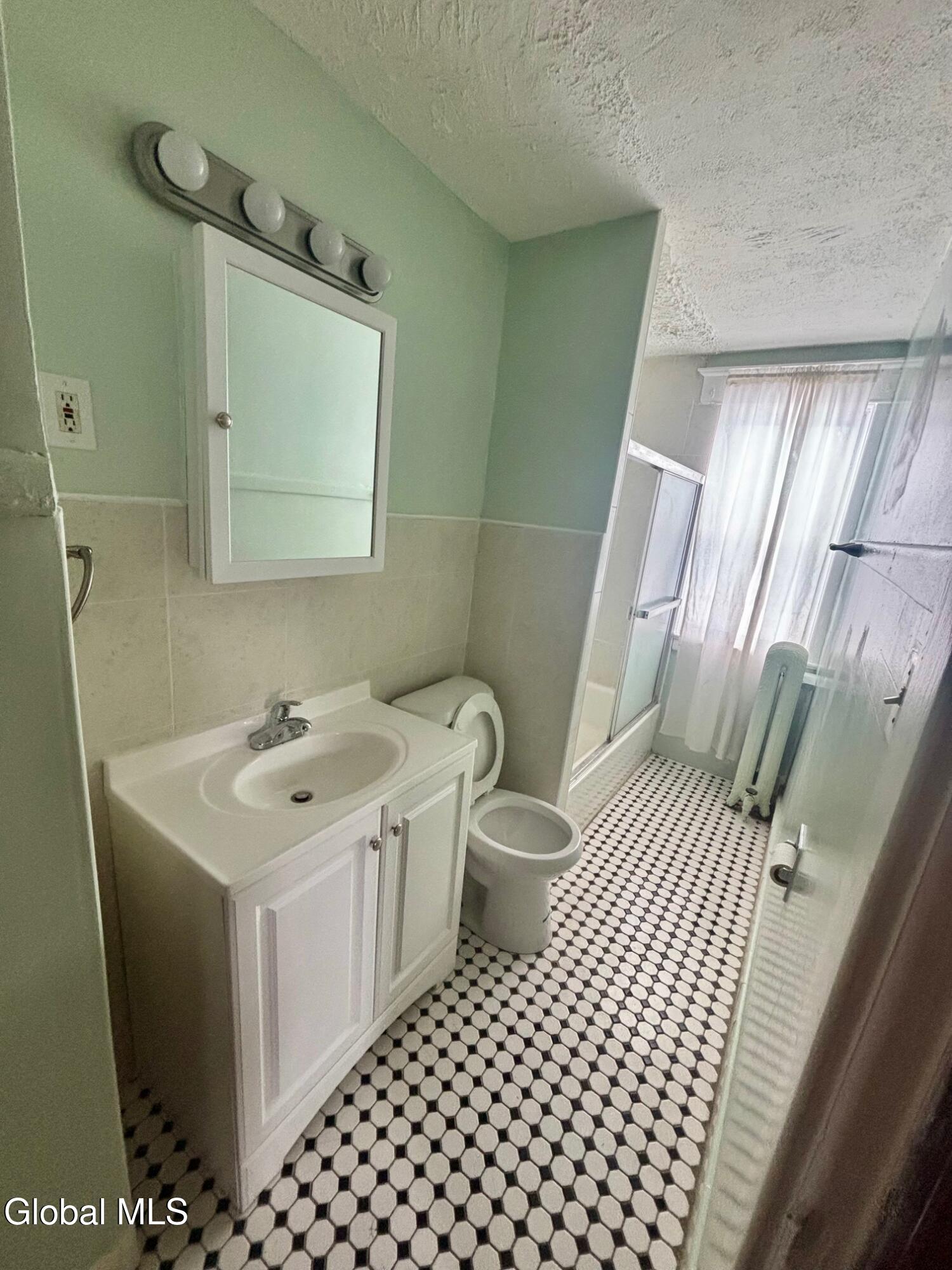 1 Chestnut Street Schenectady, NY 12307 - Photo 8 of 10 IMG_1762