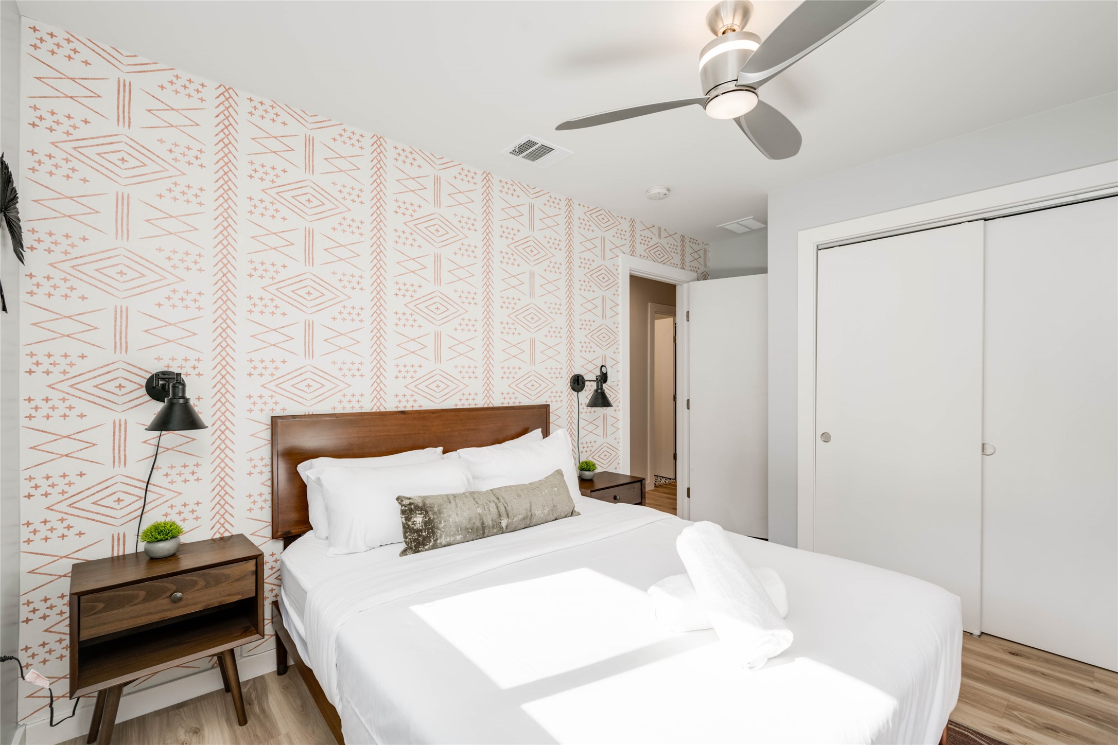 2516 Friar Tuck Lane Austin, TX 78704 - Photo 28 of 40 a bedroom with a bed and a table
