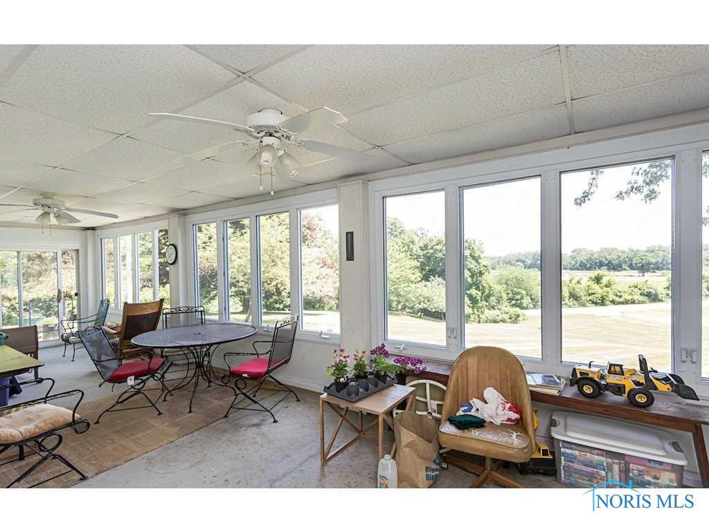 5402 Jerome Road Waterville, OH 43566 - Photo 9 of 20 Sunroom.