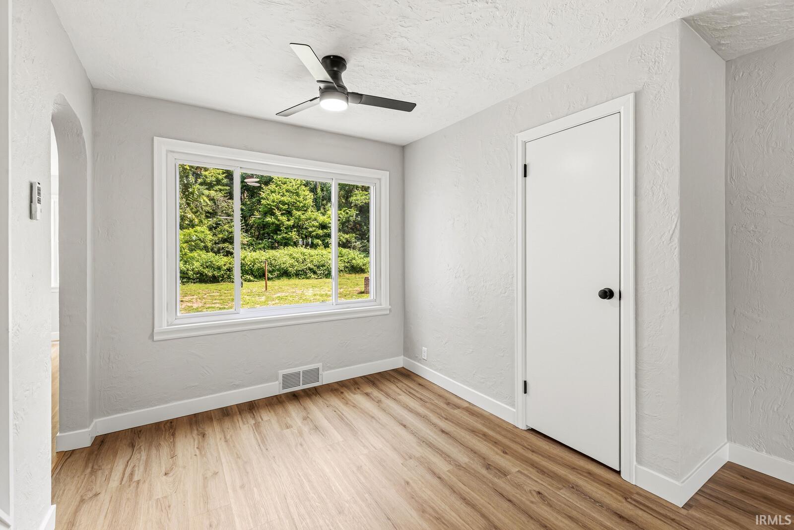 30113 Tower Road Elkhart, IN 46516 - Photo 7 of 33 Gallery Image 7