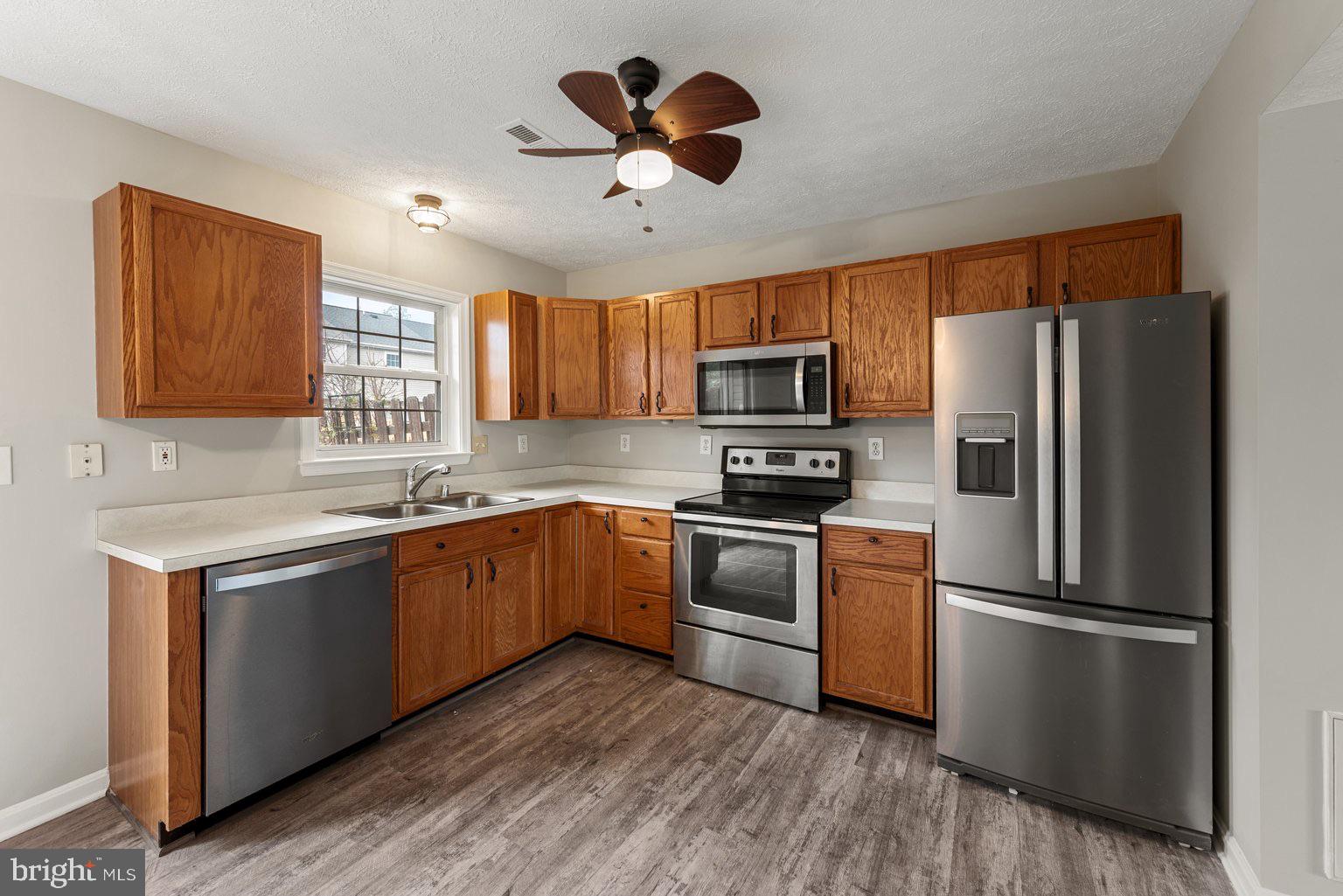 10606 Tidewater Plains Drive Fredericksburg, VA 22408 - Photo 3 of 14