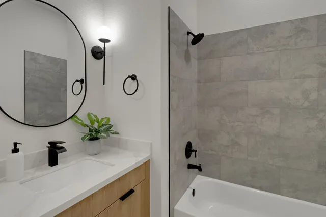 $2,100 | 7962 Ethel Street, Unit A, Houston, TX 77028