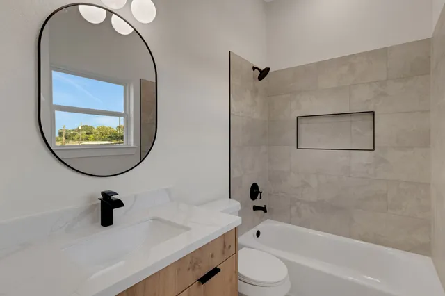 $2,100 | 7962 Ethel Street, Unit A, Houston, TX 77028