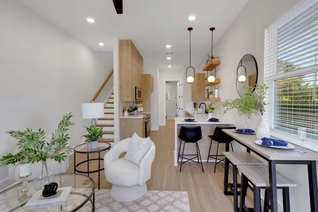 $2,100 | 7962 Ethel Street, Unit A, Houston, TX 77028