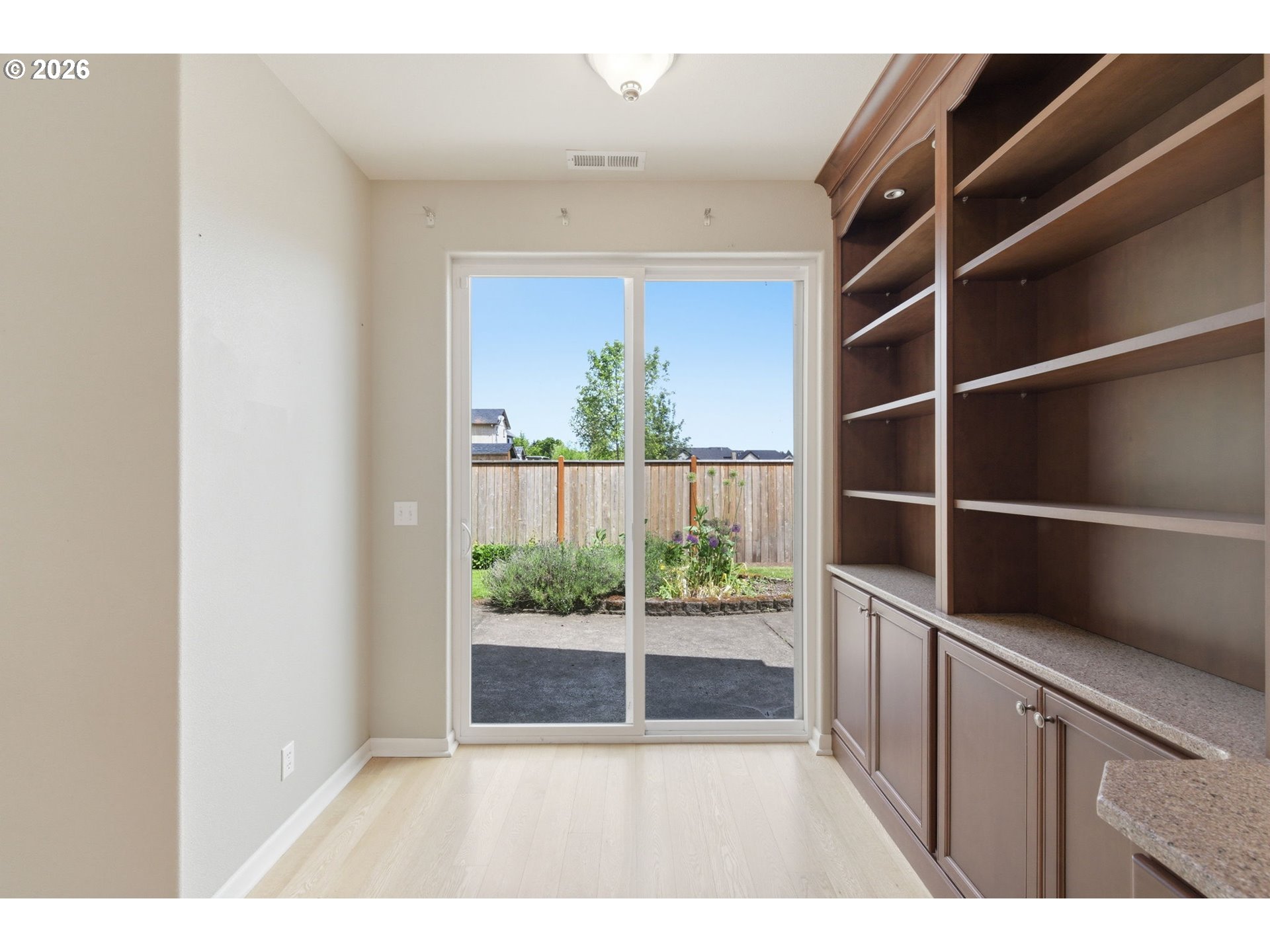 5475 Charles Way Eugene, OR 97402 - Photo 20 of 48