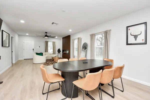 $4,000 | 2811 Winbern Street, Houston, TX 77004