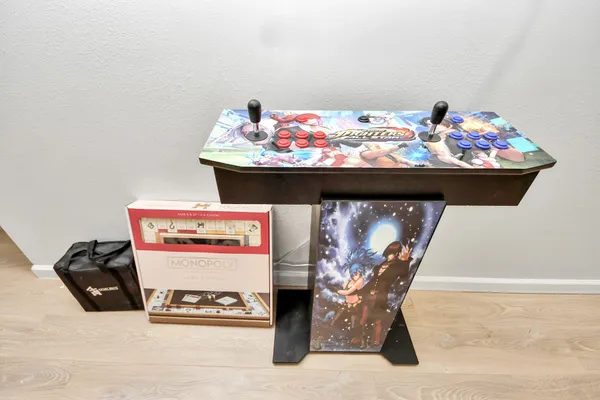 $4,000 | 2811 Winbern Street, Houston, TX 77004