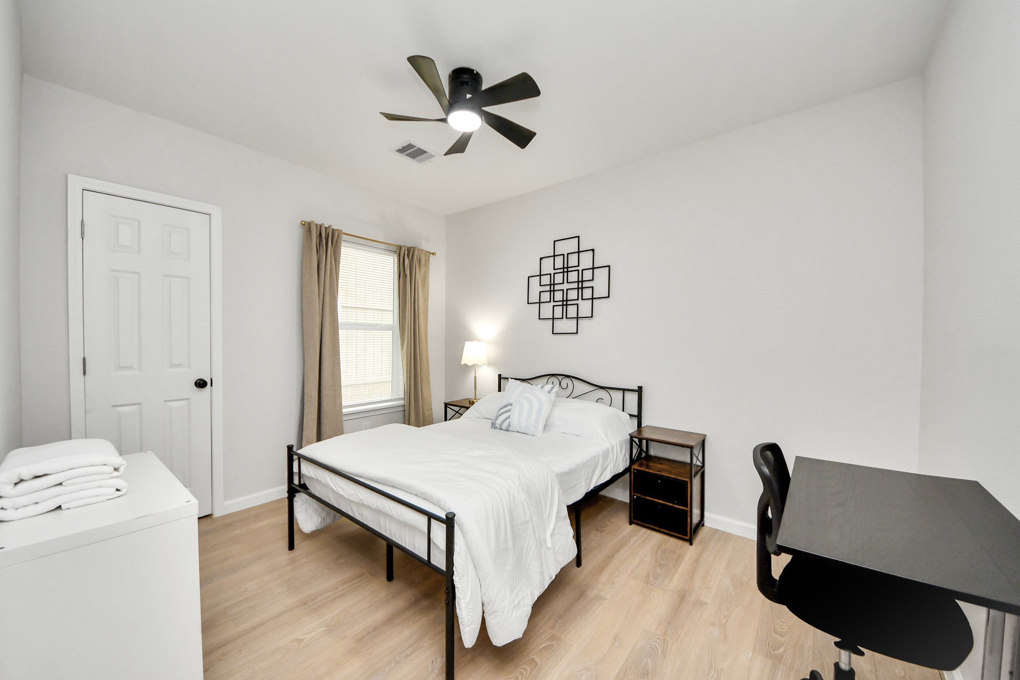 2811 Winbern Street Houston, TX 77004 - Photo 25 of 50