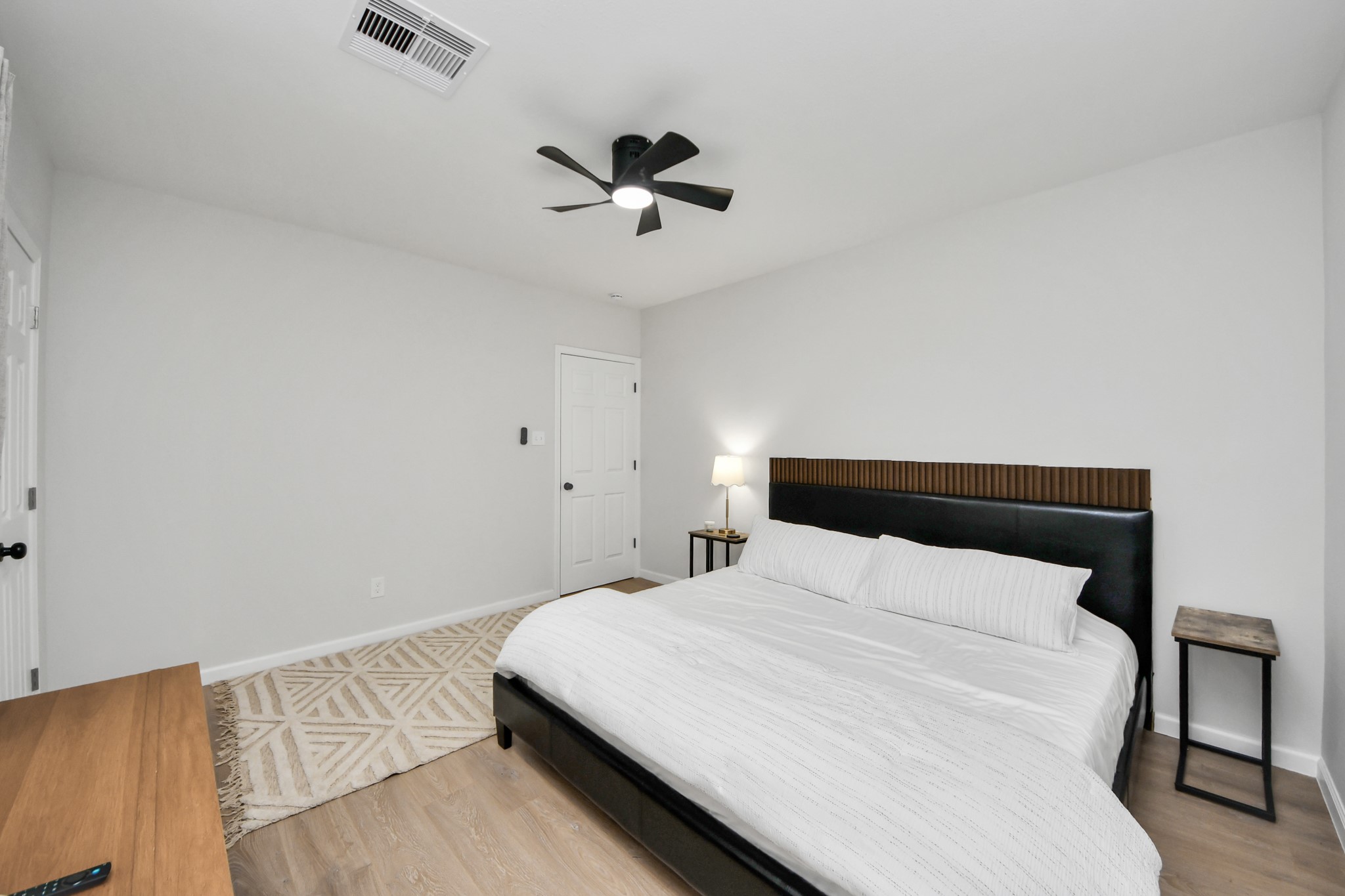 2811 Winbern Street Houston, TX 77004 - Photo 33 of 50