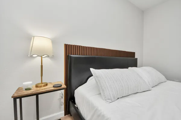 $4,000 | 2811 Winbern Street, Houston, TX 77004