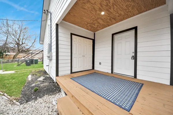 $4,000 | 2811 Winbern Street, Houston, TX 77004