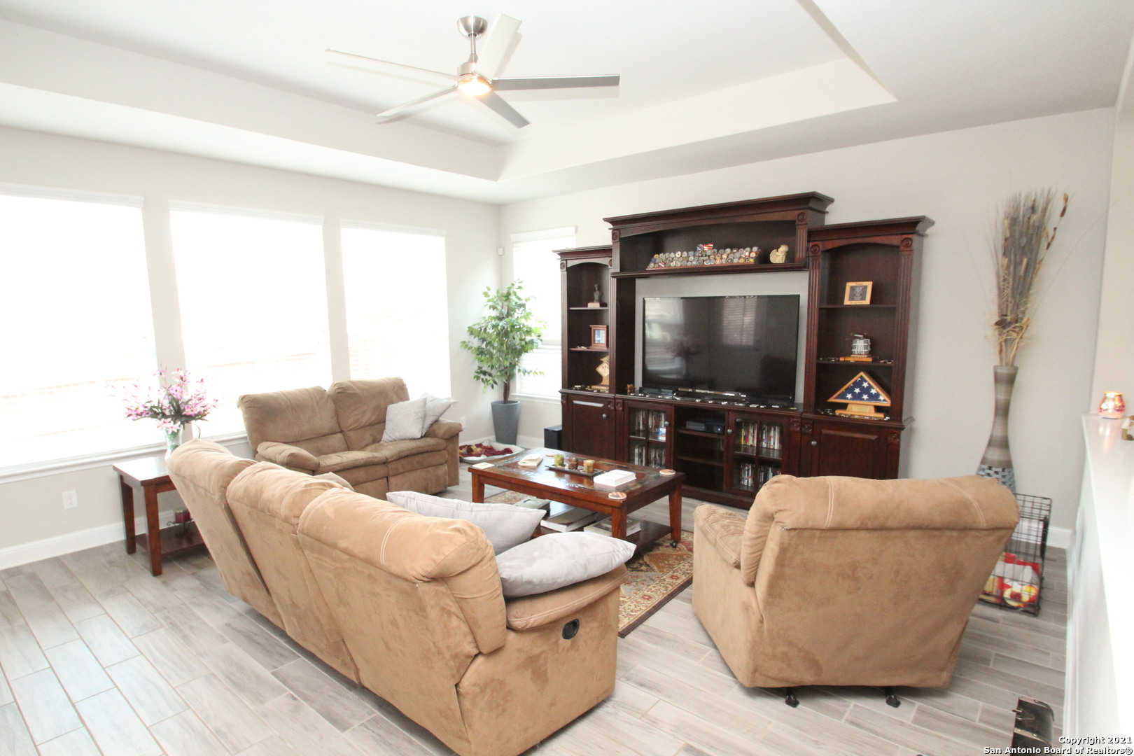 6055 Akin Circle San Antonio, TX 78261 - Photo 13 of 35