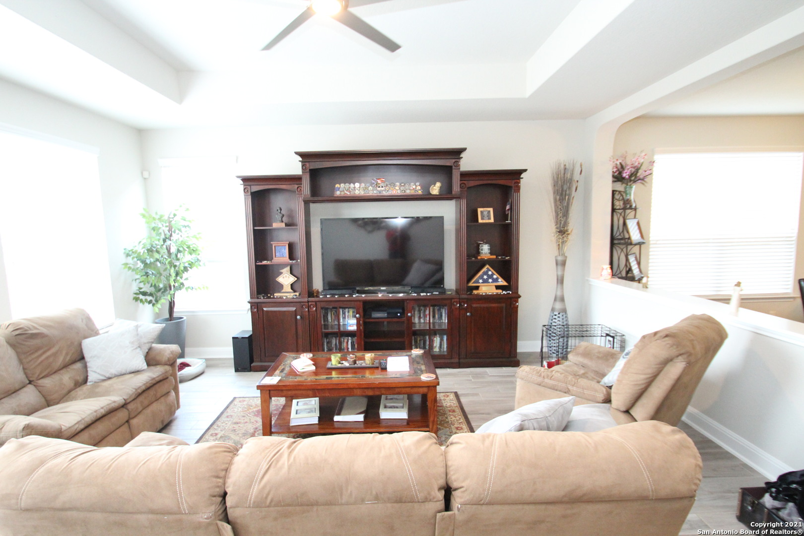 6055 Akin Circle San Antonio, TX 78261 - Photo 14 of 35